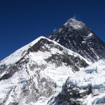 Cea mai înaltă stație meteorologică din lume se află pe Muntele Everest